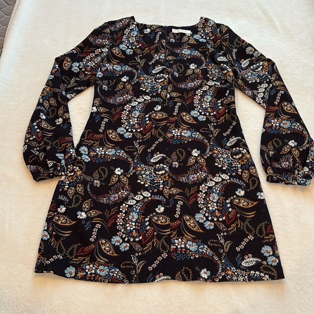 NWOT - WAYF Shift Dress.  Size M (6-8) - Picture 4 of 12